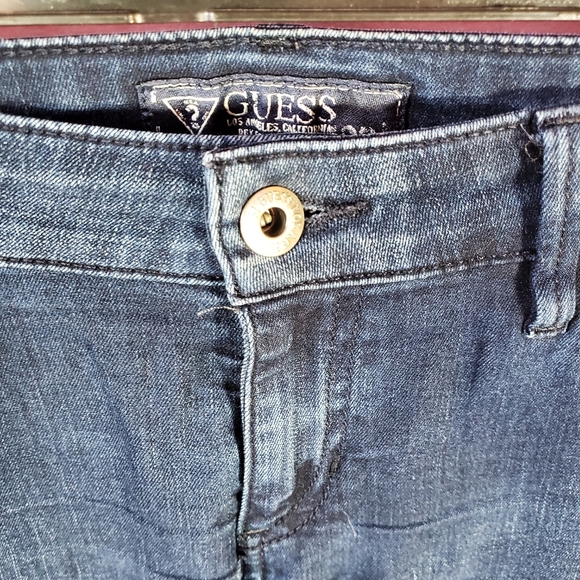Dark Wash Guess Jean's - Picture 2 of 5